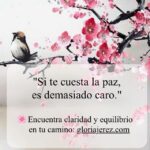 Pájaro sobre una rama de cerezo en flor, simbolizando paz y equilibrio interior.
